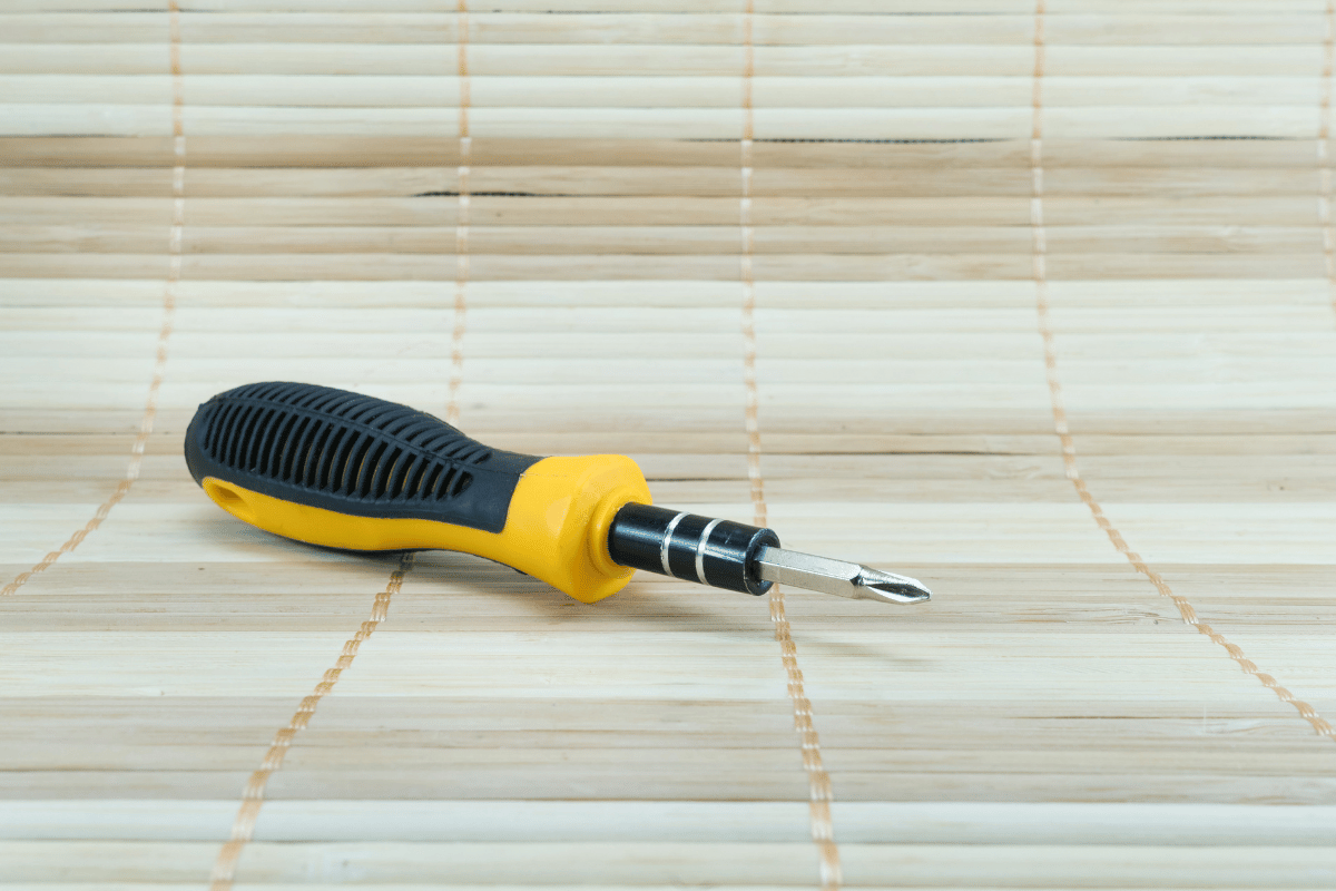 insulated phillips screw driver